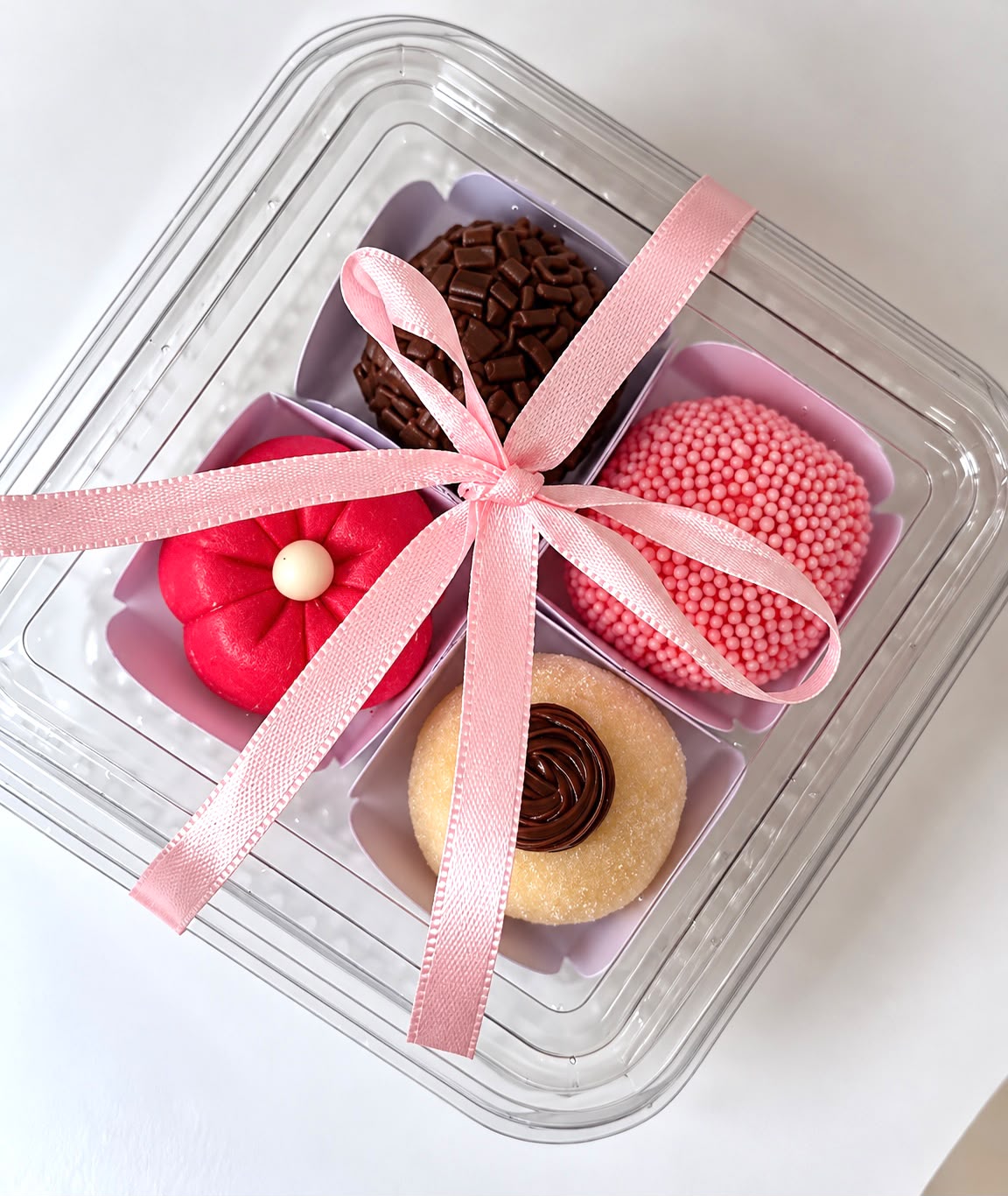 Marmita com quatro brigadeiros